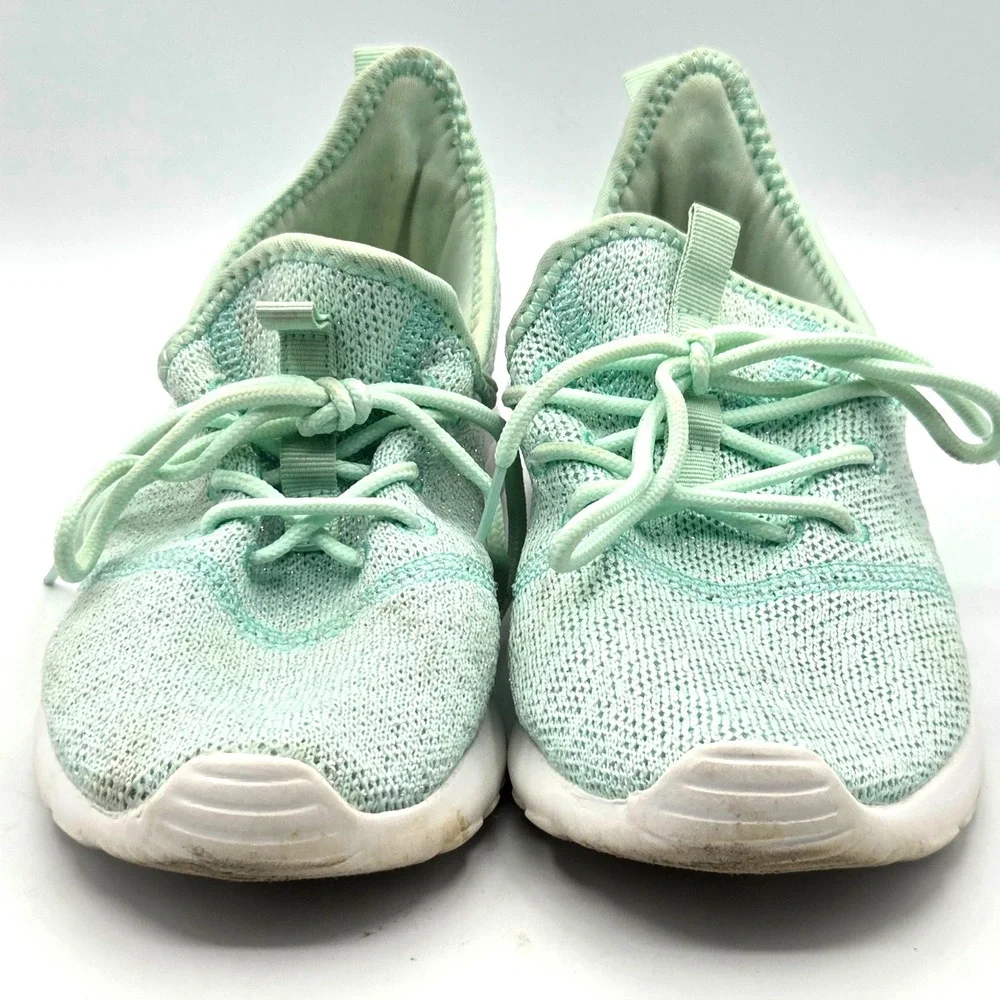 Very G Liliana Pastel Mint Green Metallic‎ Lightweight Sneakers Size 7